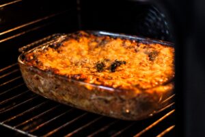 Лазанья з яловичиною та соусом Бешамель